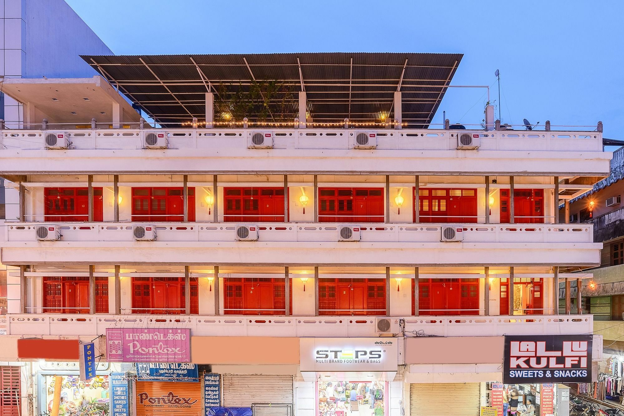 Itsy Hotels Red Lotus Heritage, Promenade Beach Пондичерри Экстерьер фото